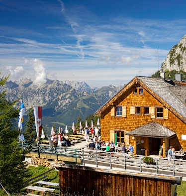 Die Erfurter Hütte im Rofangebirge (Tirol) 