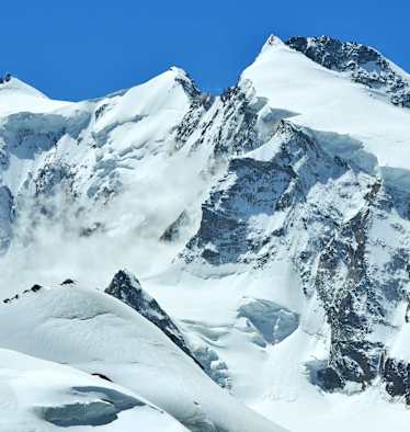 Monte-Rosa-Massiv: Signalkuppe mit Margheritahütte, Zumsteinspitze, Jagerhorn, Dufourspitze und Nordend