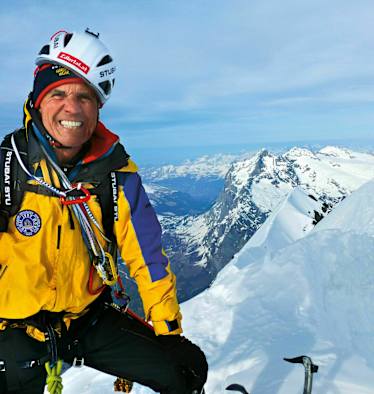 Peter Habeler am Eiger-Gipfel in der Schweiz