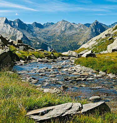 Zum Passo de Balniscio in Graubünden: Blick zum Piz d’Arbeola
