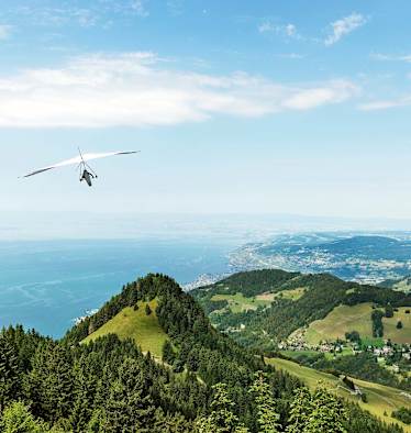 Durchstarten über den Genfersee.