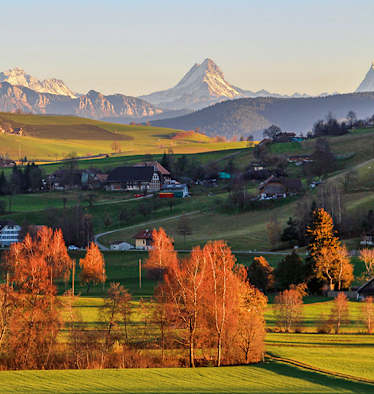 Herbstlandschaft in Bern: Tour vom Dentebeg zum Sensorium in Rüttlihubelbad