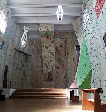 Die Kletterkirche Mönchengladbach