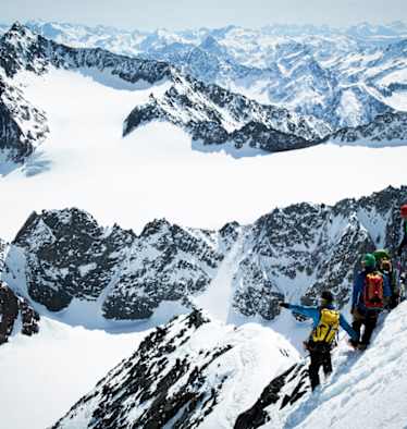 Die Ausbildung zum staatlich geprüften Berg- und Skiführer ist nicht nur eine physische, sondern auch eine mentale Herausforderung