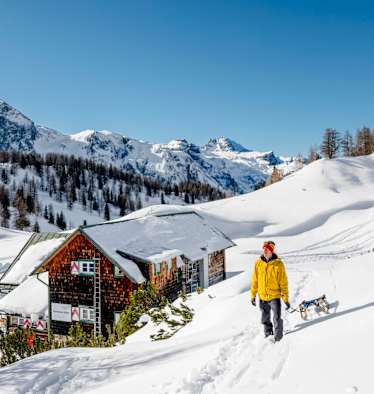 Die Südwiener Hütte in atemberaubender Landschaft