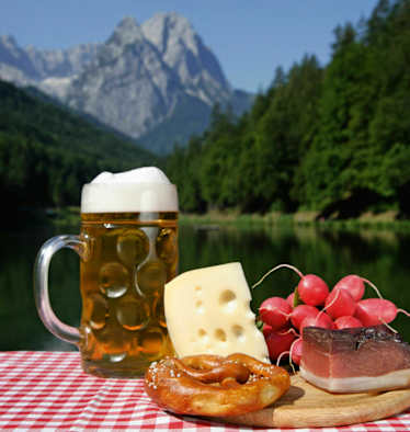 Wanderungen zur bayerischen Hüttenkost