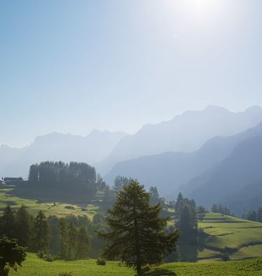 Blick von Tarasp über das Inntal