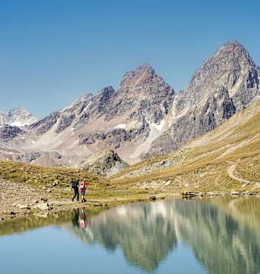 Wanderung: Über die Alp Sura zum Lai Blau