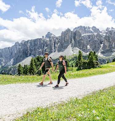 Die Dolomiten sind im Sommer ein wahres Wander- und Bike-Paradies.