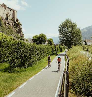 Radweg, Via Claudia Augusta, sonniger Tag