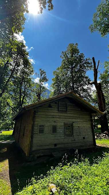 Watzmann-Ostwand-Hütte