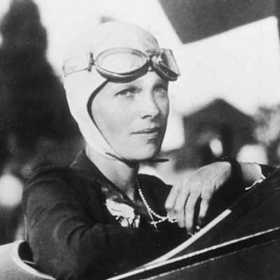 Amelia Earhart: Amelia