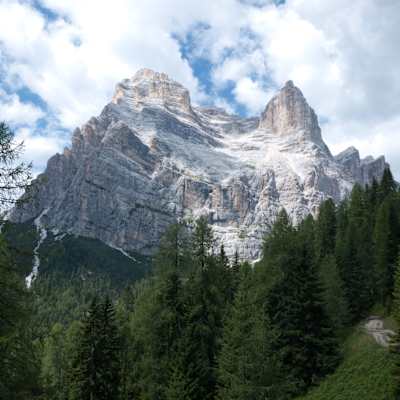 Monte Pelmo (3.172m), von den Einheimischen auch „Gottes Lehnsessel“ genannt.