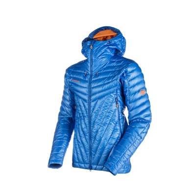 Mammut Eiger Extreme: Eigerjoch Advanced in Hooded Jacket für Männer