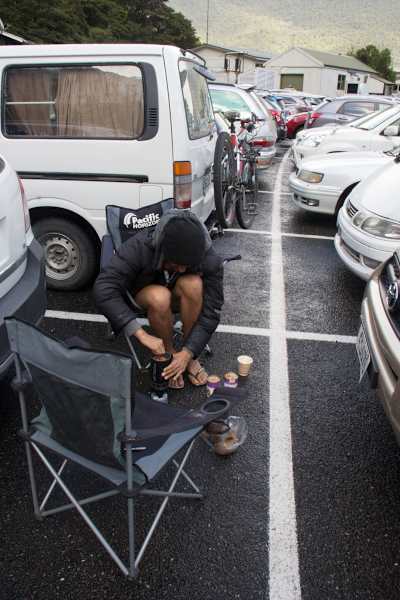 Am Parkplatz des Milford Sound