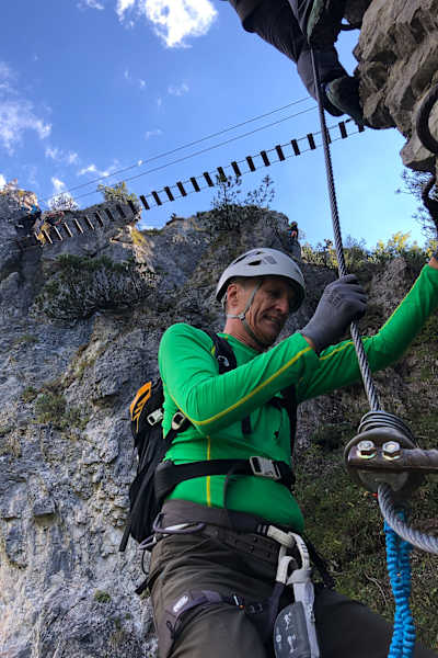 Klettersteiggeher am Sattelberg