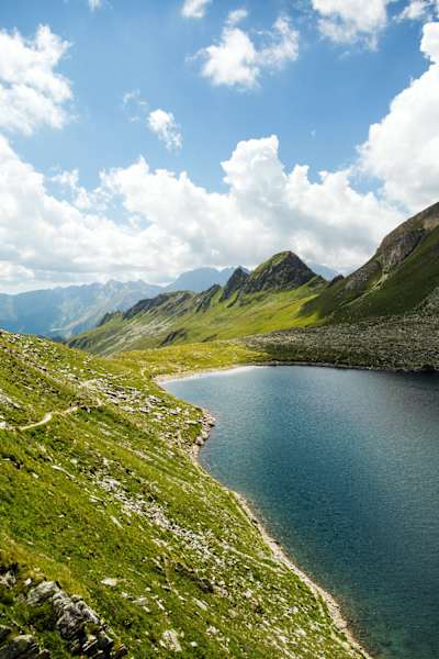 Der Eisbruggsee unterhalb der Edelrauthütte in seiner vollen Pracht