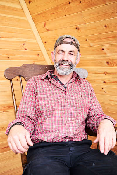 Paul: Farmer und Bergsteiger. Hat sich in den Hügeln von Ballyshannon (Irland) eine autarke Welt erschaffen.