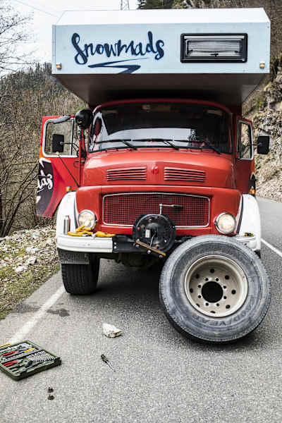 „Snowmads – A Journey Towards Eastern Suns“