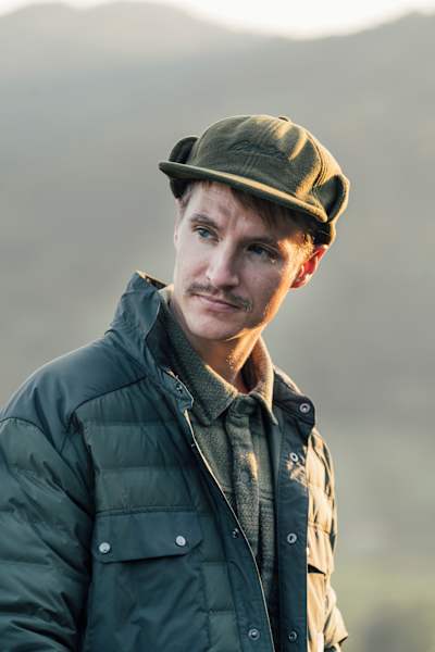 „Tällberg Down Jacket“ (Haglöfs), „Fleecehemd Spillway“ und „Canyon Fleece-Hut“ (beides Burton)