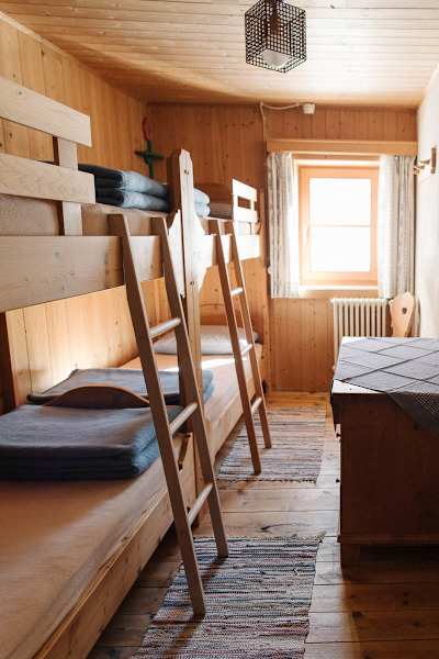 So schläft man auf der Lavarellahütte