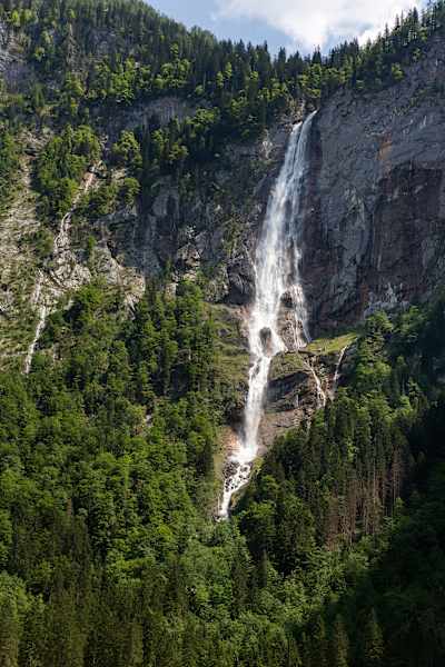 oberer Röthbachfall am südlichen Talschluss des Königssees im bayerischen Landkreis Berchtesgadener Land