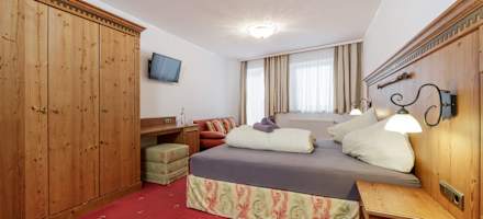 HausEnzian-Doppelzimmer-2