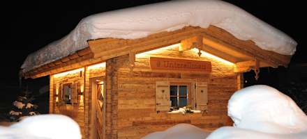 Ferienhotel Unterellmau Huette Winter 2