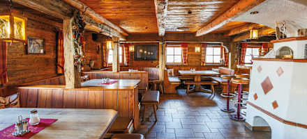Berghotel Gehwolfalm Gaststube