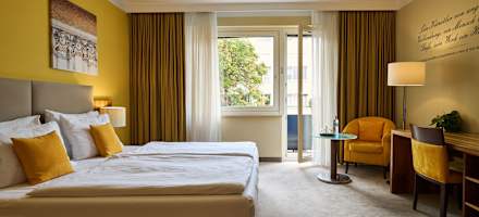 Henriette-Stadthotel  Zimmer Superior mit Balkon