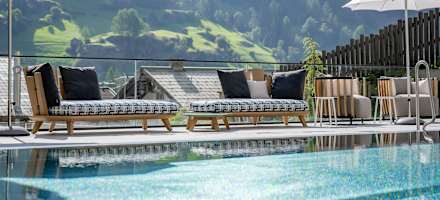Hotel Bergland Pool Aussen