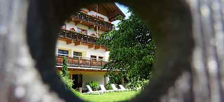 Hotel Pfleger Aussen Sommer
