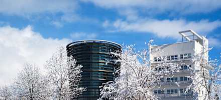 Parkhotel Hall Aussenansicht Winter