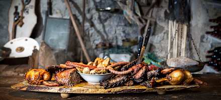 Ritteressen auf der Burg Plankenstein