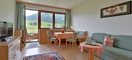 Hotel Garni Tirol Wohnzimmer