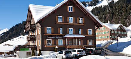 Gästehaus Widderstein außen Ansicht Winter