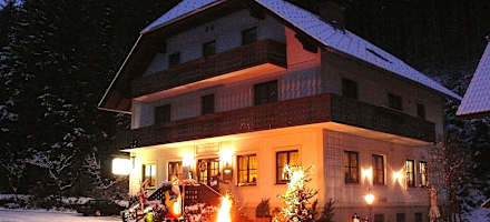 zur-Klause-Aussen-Winter-2