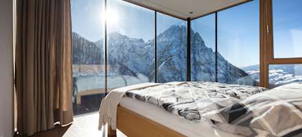 Zimmer mit Aussicht – das Kristallzimmer auf der Dolomitenhütte