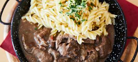 Gulasch am Alois-Günther-Haus