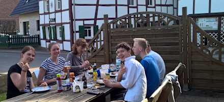 Auch die Jugend freut sich, die Mühlheimer Eifelhütte nutzen zu dürfen.