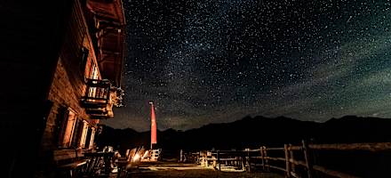 Sternenhimmel über der Kloster Alm