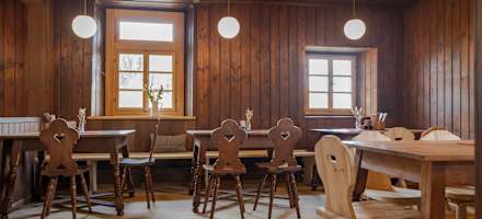 Innenraum der Anhalterhütte