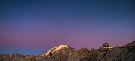 Die "blaue Stunde" auf der Tibet Hütte