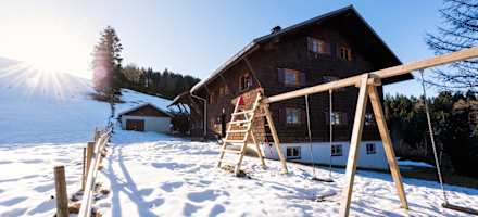 Von Steibis ist die Selbstversorgerhütte in zehn Gehminuten zu erreichen.