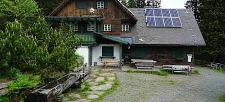 Die Hütte ist mit Kinderwagen oder Mountainbike gut erreichbar.