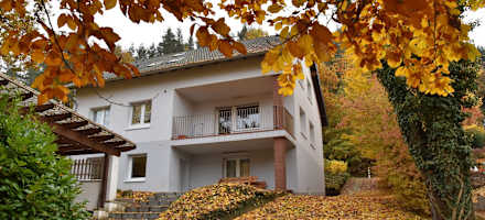 Die Duisburger Eifelhütte im Herbst