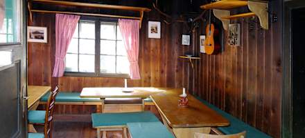 Gastraum in der Eckberthütte