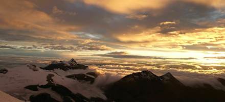 Erzherzog-Johann-Hütte - Morgenstimmung mit Wiesbachhorn
