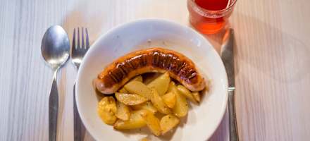 St. Galler Bratwurst auf der Hundsteinhütte