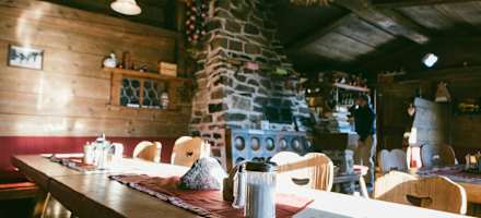 Gaststube der Hündeleskopfhütte